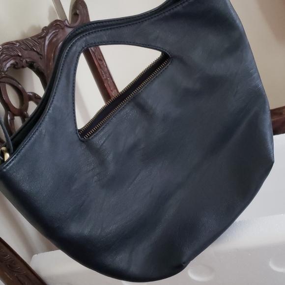 Cross Body Navy Bag - Picture 5 of 5